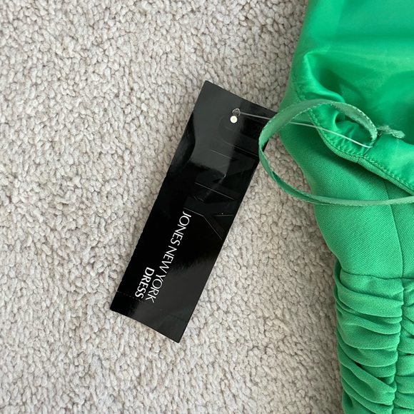 JONES OF NEW YORK HALTER RUCHED WAIST FLARED DRESS NEW - Picture 5 of 7